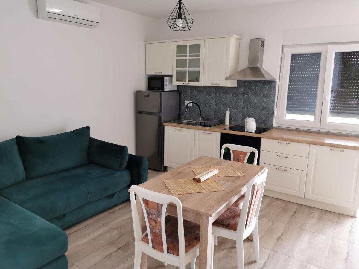 Relax 1 Apartamento Pakoštane Exterior foto